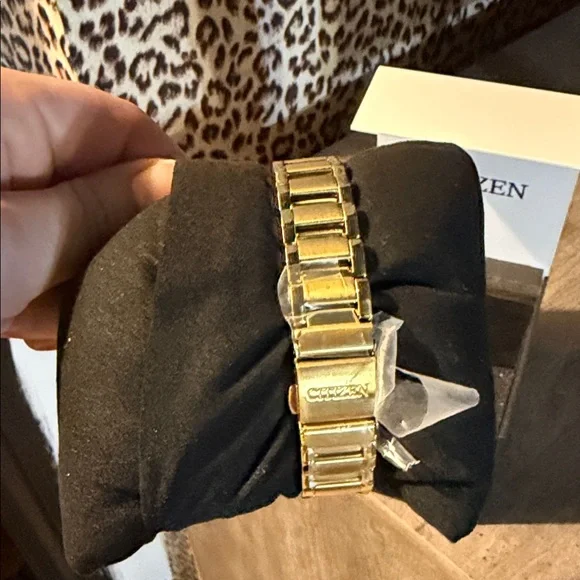 Citizen Gold and Black Women's Watch - Picture 3 of 4